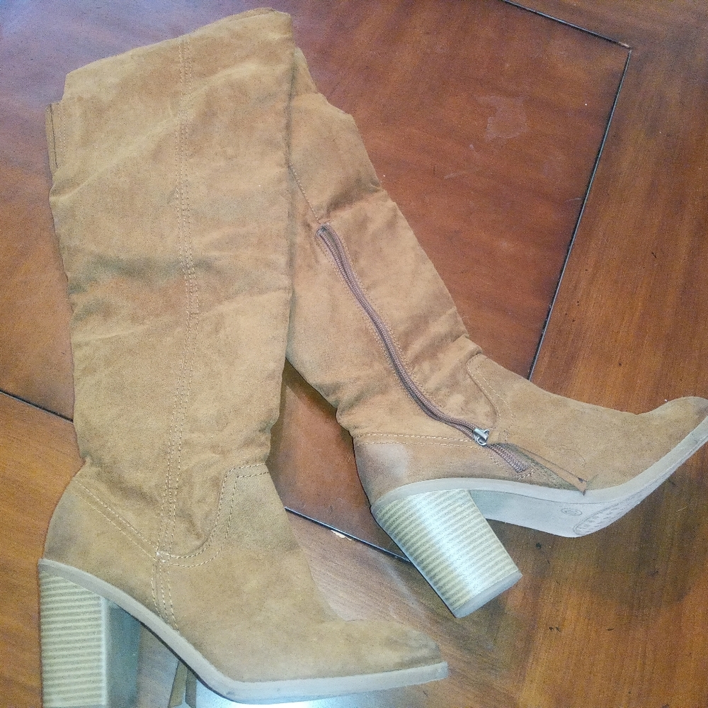 Women's knee high boots